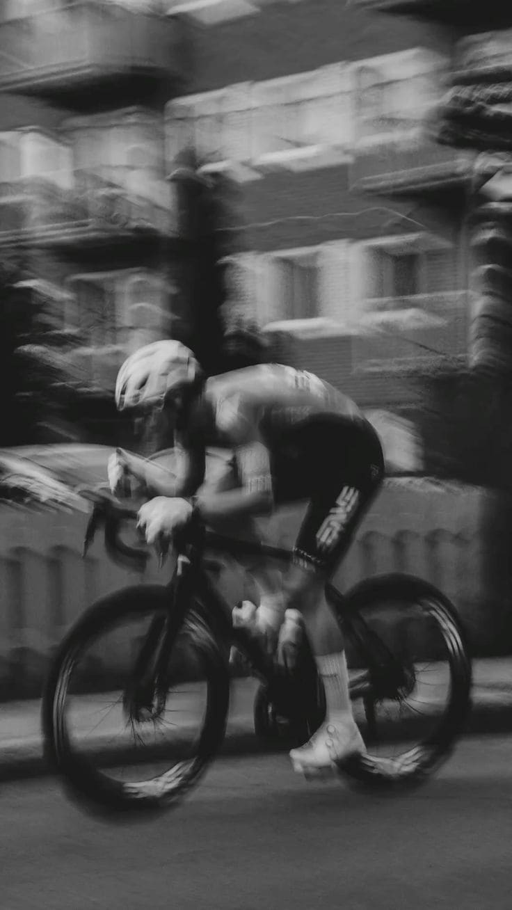 Ironman 70.3 Training Plan for Working Professionals: Balance Life and Triathlon